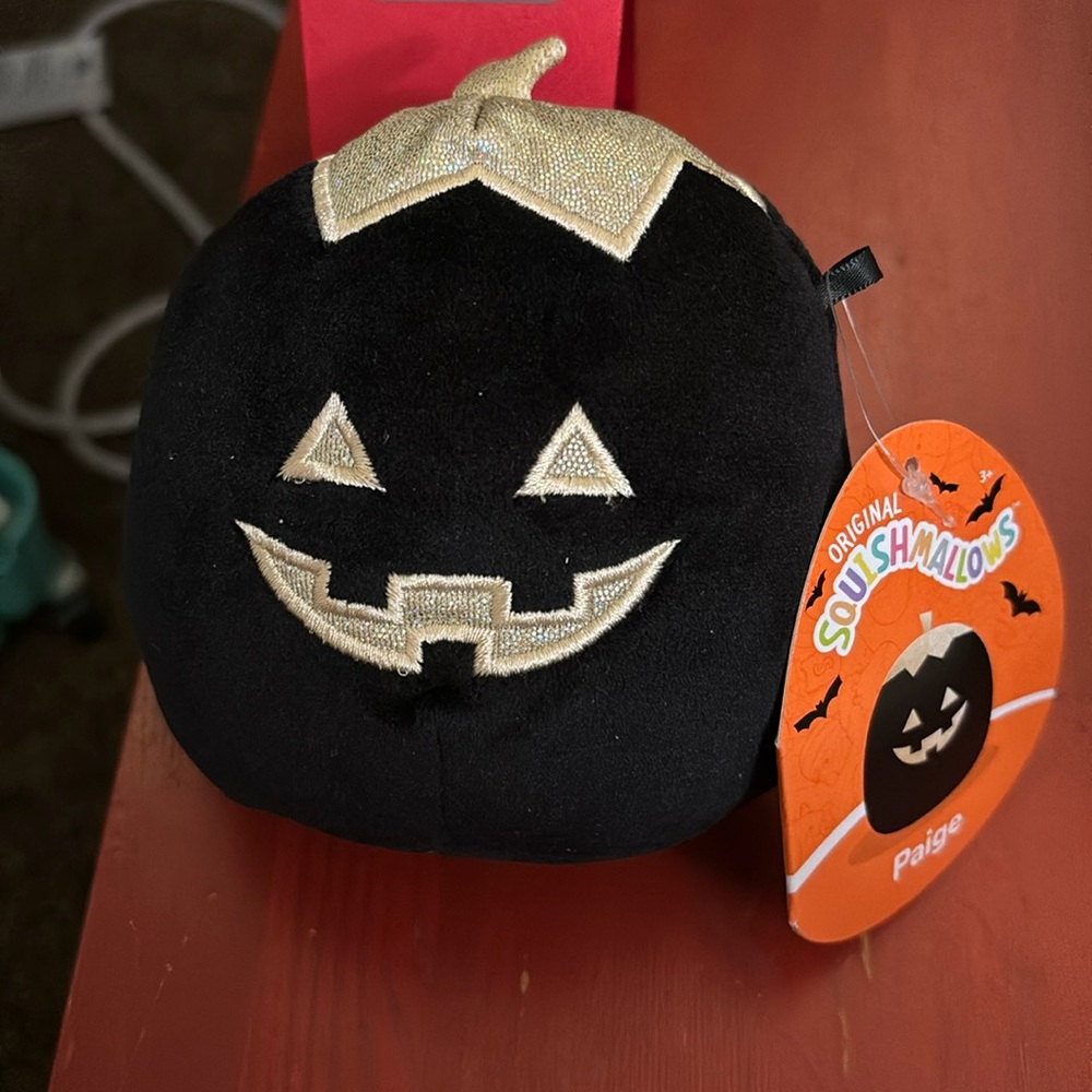 Squishmallow 4.5” Paige the Halloween Black Pumpkin PLUSH NEW